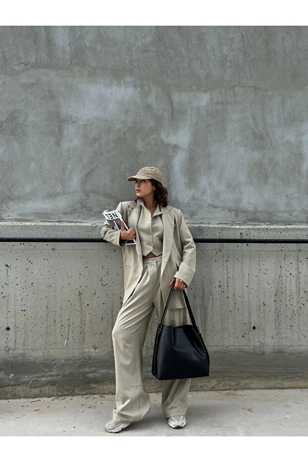 Kadın Büyük Boy Mıknatıslı Kapaklı İç Fermuarlı Ayarlanabilir El ve Omuz Çantası