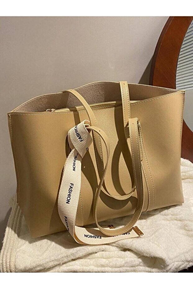 Mona Fiyonk Detaylı Hafif Büyük Boy Kadın El Ve Omuz Çantası