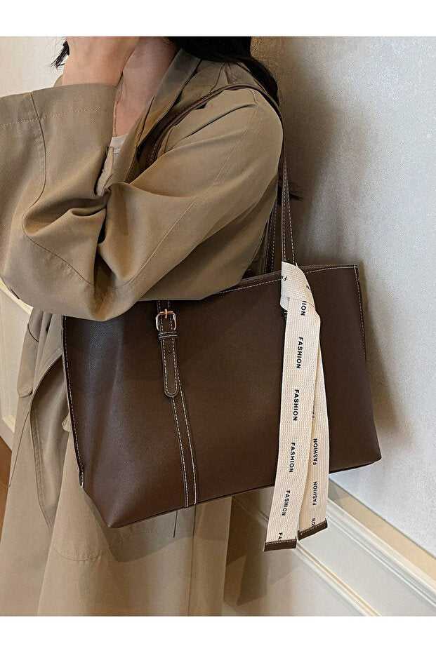 Mona Fiyonk Detaylı Hafif Büyük Boy Kadın El Ve Omuz Çantası