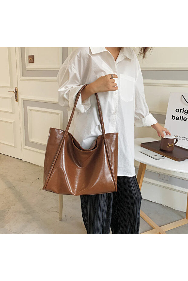 Kadın Basic Model Yumuşak Deri Büyük Boy Günlük El & Omuz & Kol Çantası